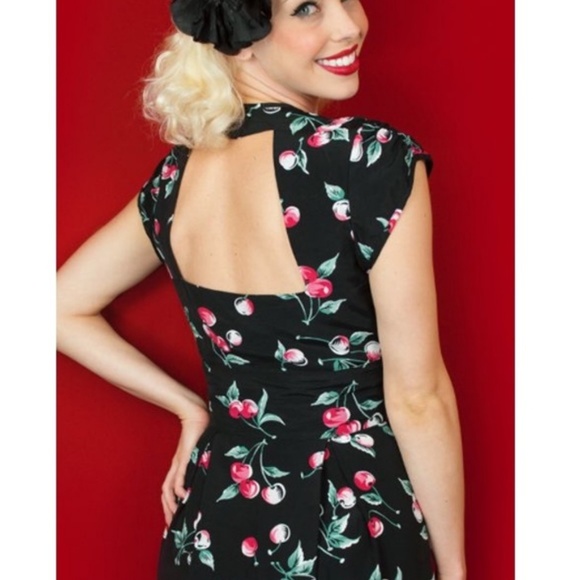 Cherries Jayna - Picture 3 of 5